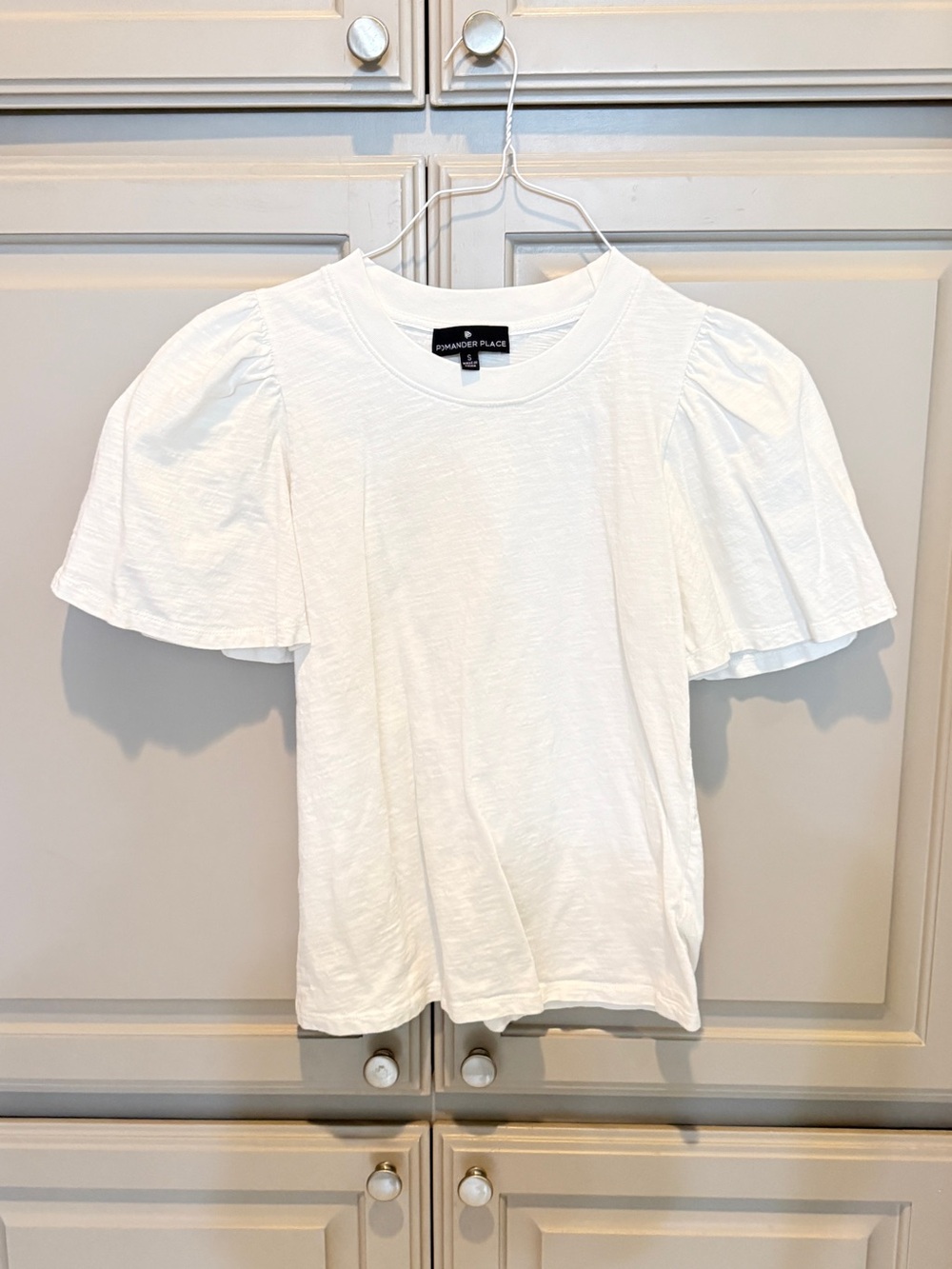 Pomander place White Puff Sleeve Tee